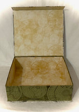 Load image into Gallery viewer,  Please make your selection in the dropdown if you would prefer a white/red wine or No wine.  Your gift will come wrapped in shrink wrap with a notecard and a beautiful handmade bow! We also carry a variety of flip-top boxes and baskets. Let us do all the leg work for you and allow them to enjoy their travels!