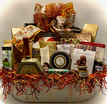 Load image into Gallery viewer, 🍂Grateful Holiday Basket 🎄