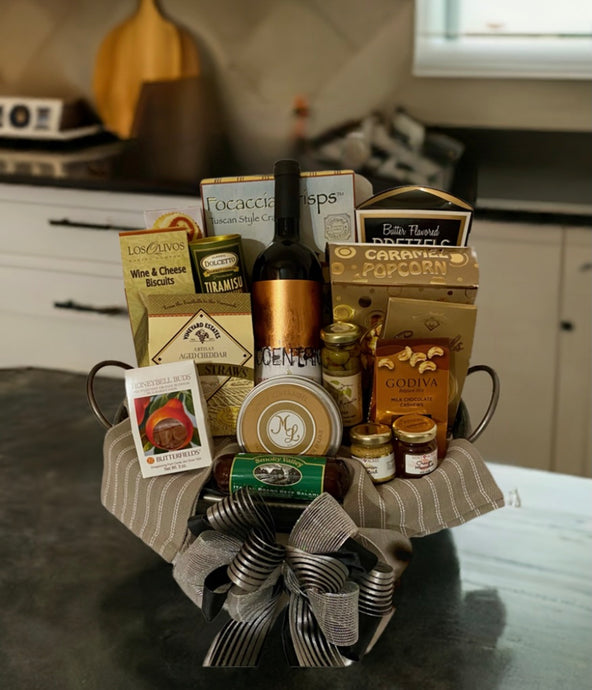 Indulge in the art of fine wine appreciation with our exquisite gift basket tray, perfect for the discerning wine enthusiast. Ideal for occasions such as Mother's Day, Father's Day, Grandparents Day, New Home celebrations, Engagements, Wedding Days, Realtor gestures, Retirements, and beyond. This gift is versatile, whether shared or savored solo. Make your selection in the dropdown.