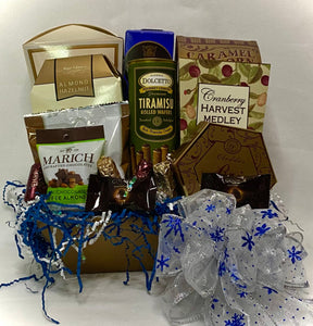 Nothing says enjoy your holiday like this perfect combination of snacks while decorating, baking, or simply sharing with some family time, or a neighborly welcome. These will please all palates with a perfect combination of treats. We carry a variety of market trays for you to choose from. This gift includes Butter Flavored Pretzels, Table Water Crackers, Caramel Popcorn, Cranberry Harvest Medley, Tiramisu Rolled Wafers, Old Dominion Nuts, Almond Hazelnut Biscotti,